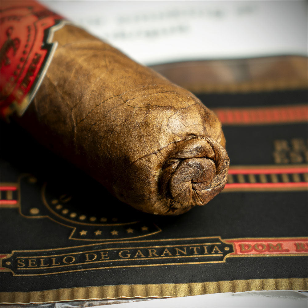 Juliany Corojo Corona Cigar Dominican Republic Hand-Rolled Single - Image 5